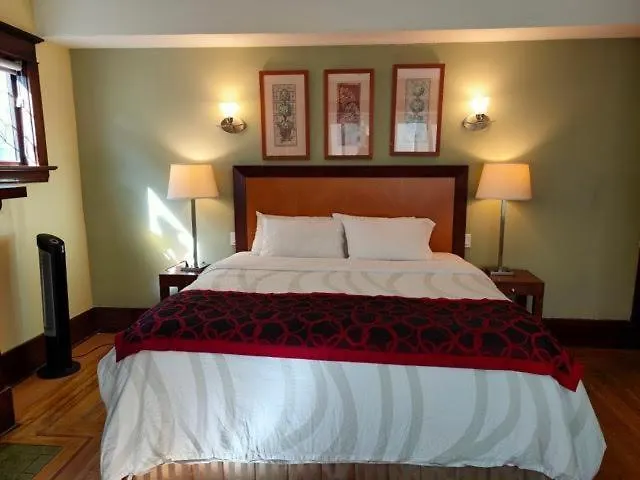 West Coast Guest House Vancouver 0*,