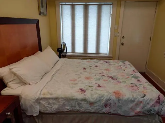 West Coast Guest House Vancouver 0*,  Canada